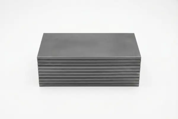 Carbon-Steel-Plates.webp